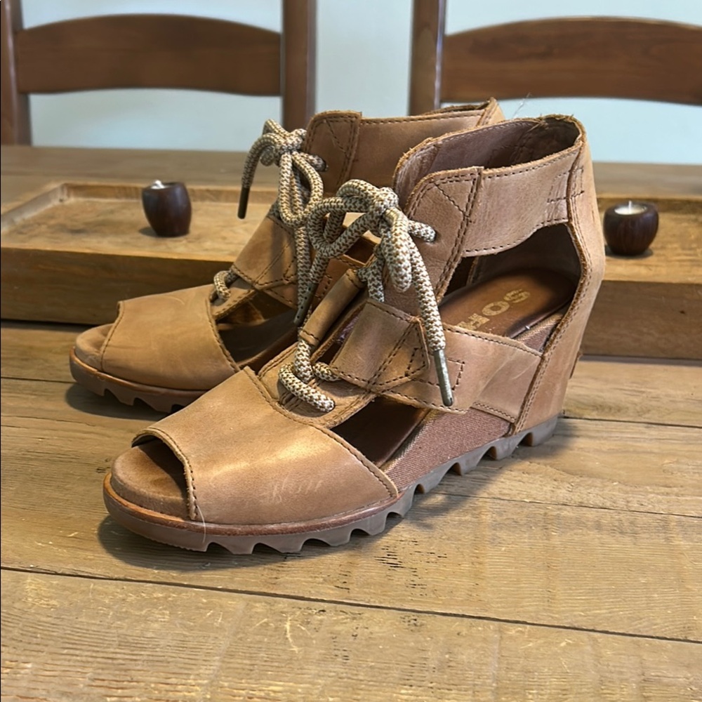 Sorel Tan Wedge Shoes with Rugged Sole